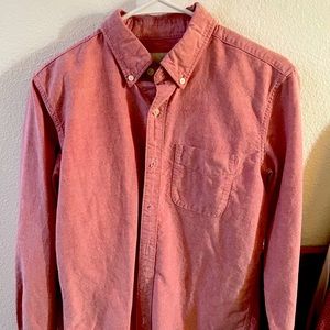 Like New Button Up Shirts 🔥